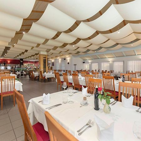 Restaurant Bric Dekani Екстер'єр фото